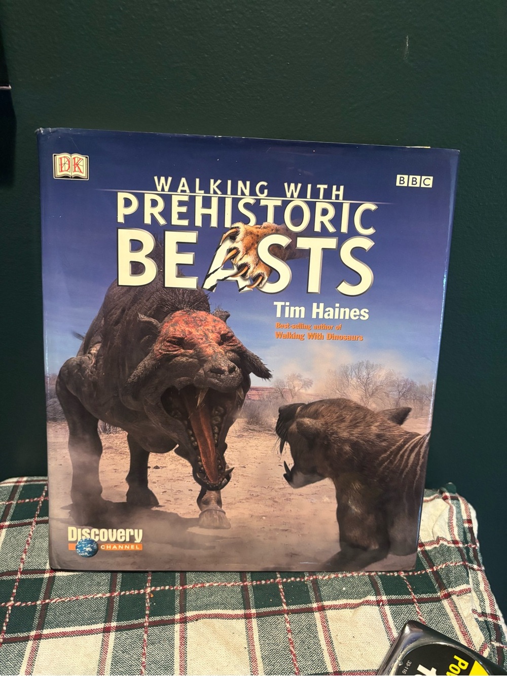 Walking With Prehistoric Beasts - Hardcover Educational book
